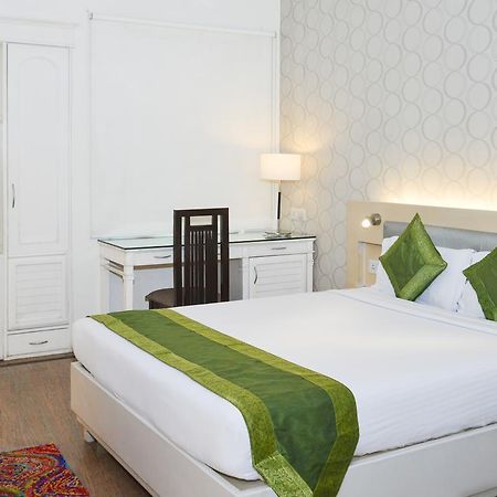 Treebo Check In By Oran Hotel New Delhi Exterior foto