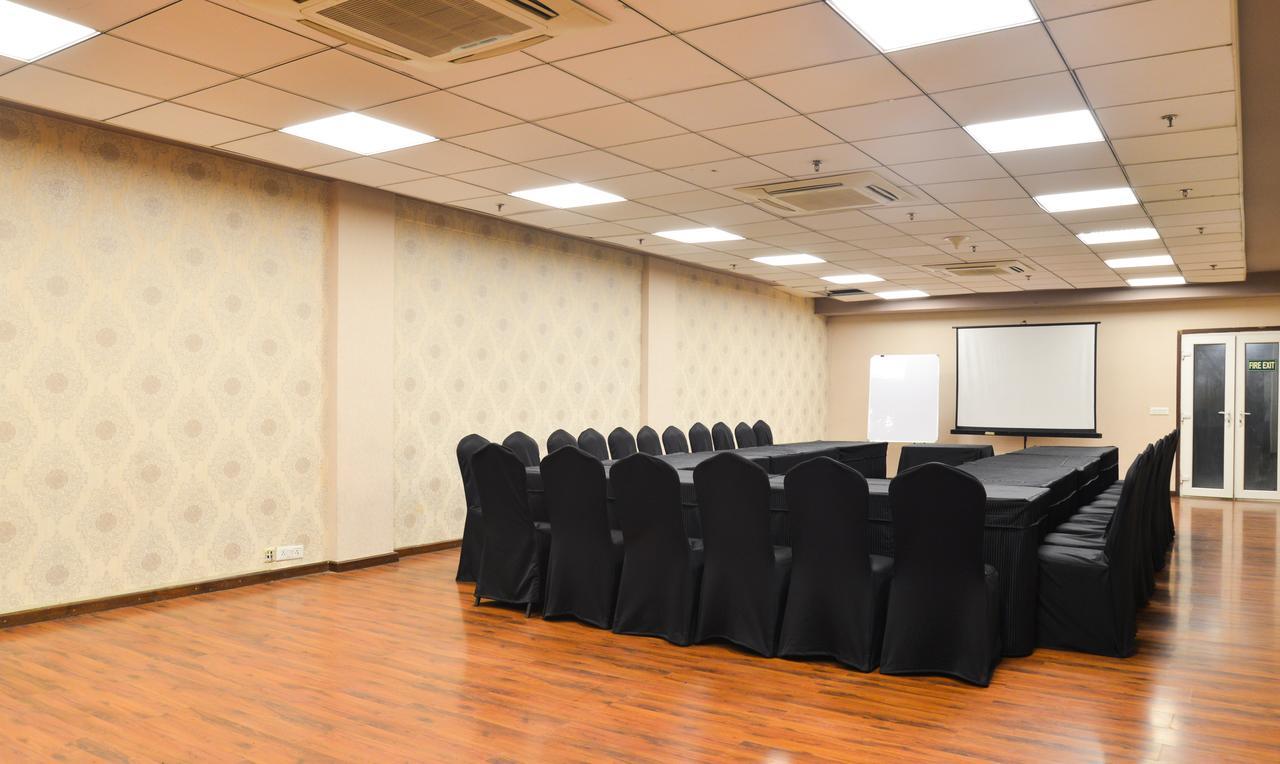 Treebo Check In By Oran Hotel New Delhi Exterior foto